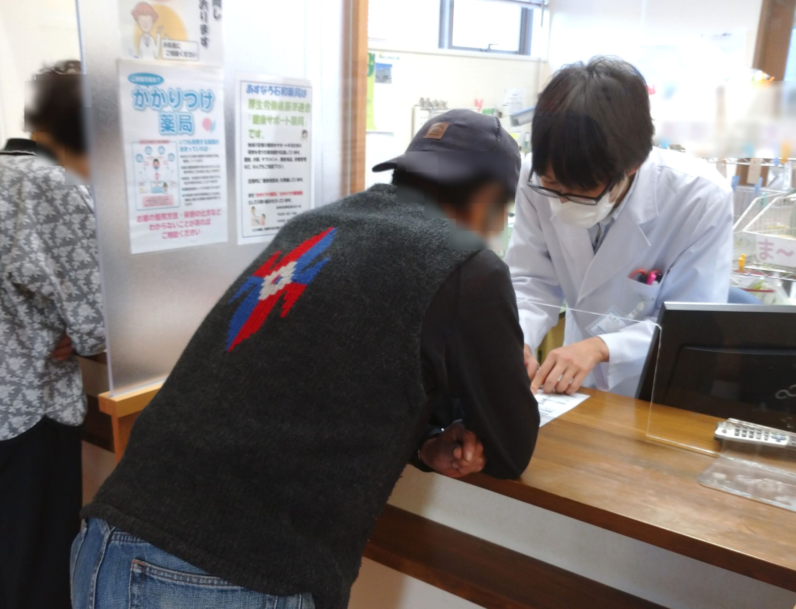 測定結果に一喜一憂‼　健康相談会inあすなろ石和薬局